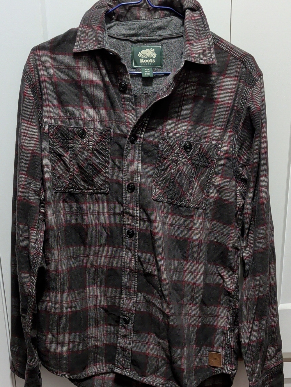 Roots Men's Gray and Red Plaid Button-Down Shirt